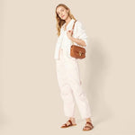 Load image into Gallery viewer, Amazon Essentials Women's Chain Shoulder Bag, Tan Faux Leather, One Size
