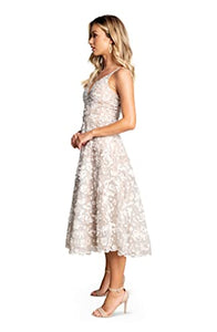 Dress the Population Women's Elisa Sleeveless Plunge Neckline FIT and Flare MIDI Dress, White/Gold, Medium