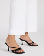 Load image into Gallery viewer, Steve Madden Women's Edna Heeled Sandal, Black Leather, 7
