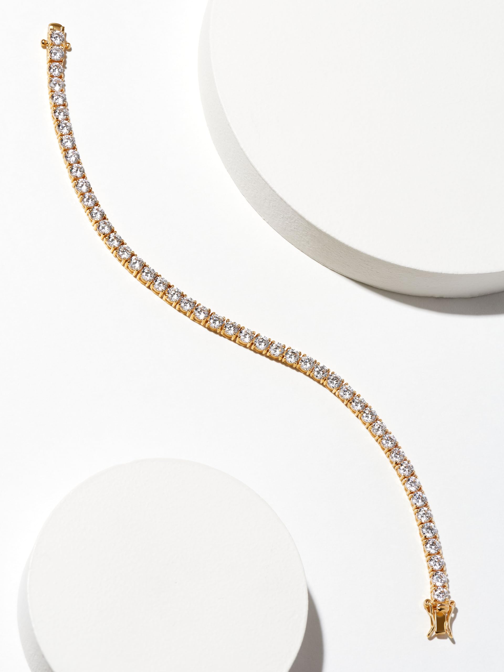 Amazon Essentials Yellow Gold Plated Sterling Silver Round Cut Cubic Zirconia Tennis Bracelet (4mm), 7" (previously Amazon Collection)