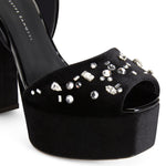 Load image into Gallery viewer, Betty Sandals, 8.5, Black
