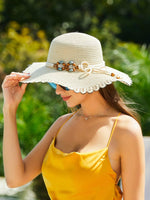 Load image into Gallery viewer, Verdusa Women&#39;s Scalloped Wide Brim Straw Sun Hats Boho Beaded Beach Hat Beige One-Size

