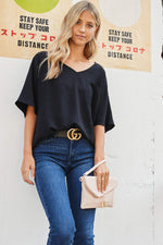 Load image into Gallery viewer, FashionPuzzle Envelope Wristlet Clutch Crossbody Bag with Chain Strap (Red) One Size
