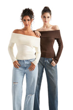 Load image into Gallery viewer, SUUKSESS Women Off Shoulder Sweater Long Sleeve Ribbed Knit Pullover Sweater Tops Going Out Fall Shirt (White, M)
