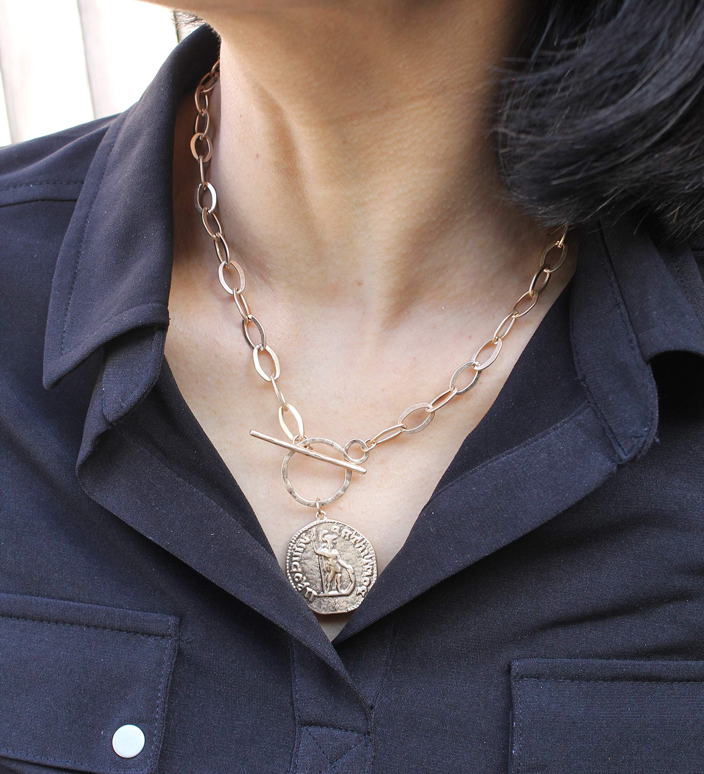 POMINA Chunky Gold Coin Necklace for Women Trendy Fashion Statement Toggle Necklace Worn Gold Tone Pendant Necklace Women Jewelry Gifts (Worn Gold)